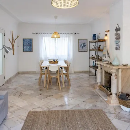 Nook Beach House Lejlighed